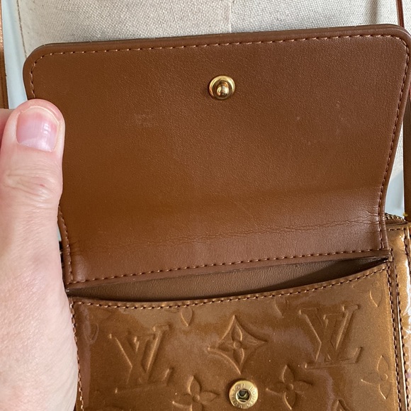 Louis Vuitton Monogram Vernis Mott Bag - Picture 5 of 9